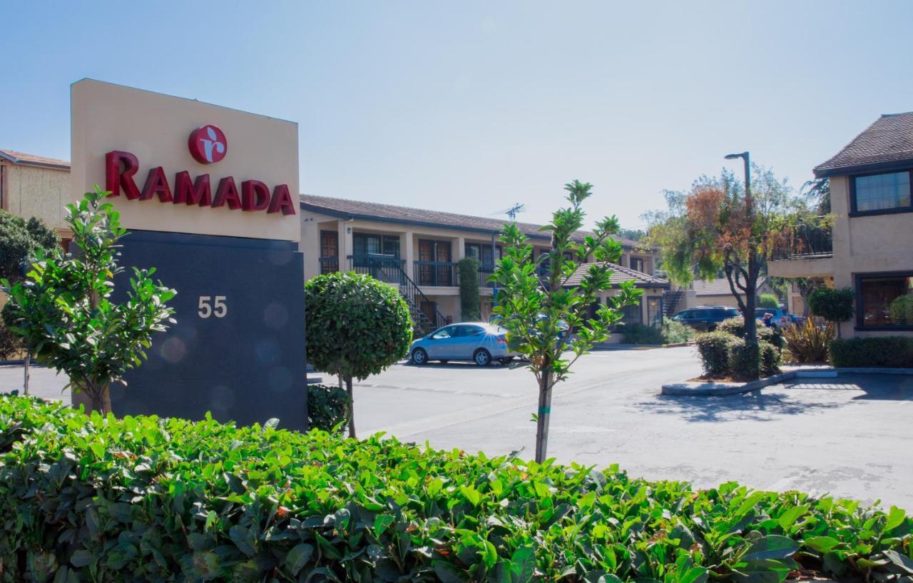 Hotel Ramada By Wyndham Mountain View Exterior foto